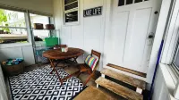 Cozy cabin on Little McDonald with amazing walk out beach! - Chalets