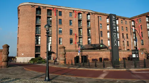 Holiday Inn Express Liverpool - Royal Albert Dock Hotels in Birkenhead