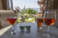 Fairmont Hot Springs Resort - bar