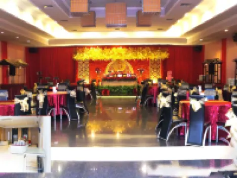 Orchardz Hotel Gajahmada Pontianak Hotels in Benua Melayu Darat