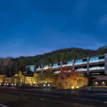 Lake Shikotsu Tsuruga Bessou Ao No Za