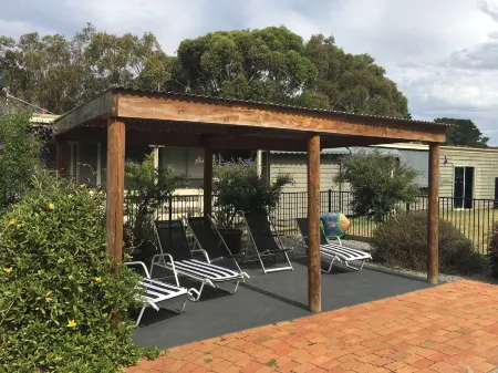 Bellarine Spa Wellness & Retreat Отели рядом с достопримечательностью «Portarlington Golf Club»
