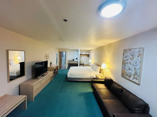 Timberland Inn & Suites Hotels in Kelso