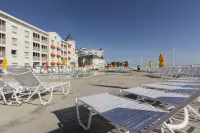 Cedar Point Hotel Breakers - Pool