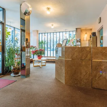 English Bay Hotel