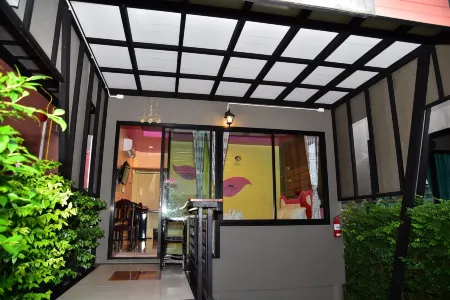 Pranwimol Resort Отели рядом с достопримечательностью «Pranburi Mongrove Forest»