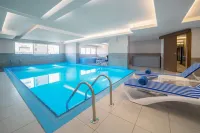 Warwick Hotel Jeddah - Pools