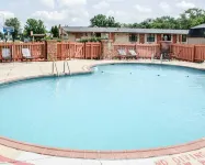 Rodeway Inn - Pools