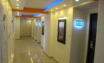 Royal Penguin Boutique Hotel & Spa