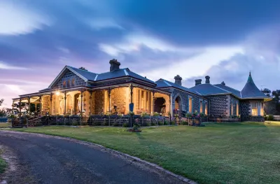 Coragulac House Cottages Hotels near Floating Islands Conservation Reserve