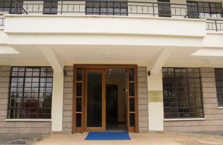 LIA Hotel & Training Centre Отели рядом с достопримечательностью «Джирафф Сентр»