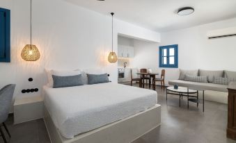 Kalathos Square Luxury Suites