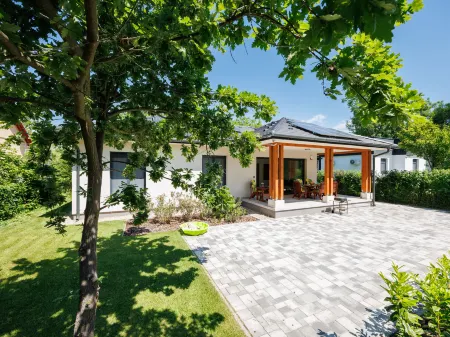 Daniel Отели в г. Balatonfoldvari