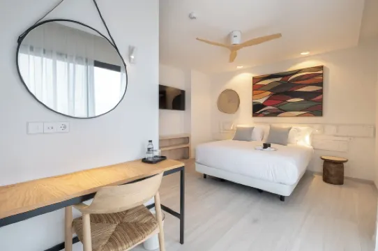 โรงแรม Cetina Cabo de Palos Puerto