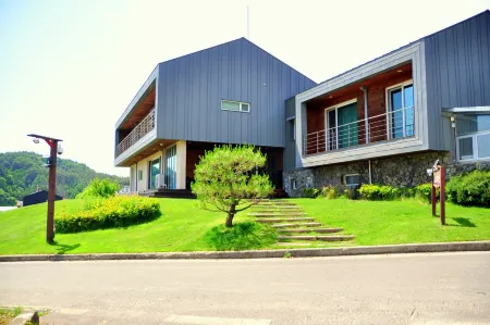 Daegwallyeong Sheep Village Pension Отели рядом с достопримечательностью «Daegwallyeong Sheep Farm»