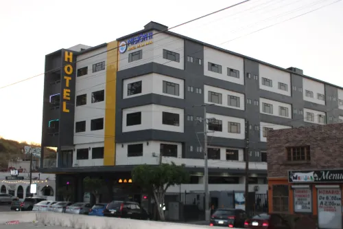 Hotel Mision 11