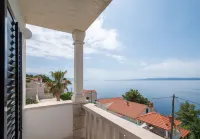 Apartments Neva Hotels in Brac Island