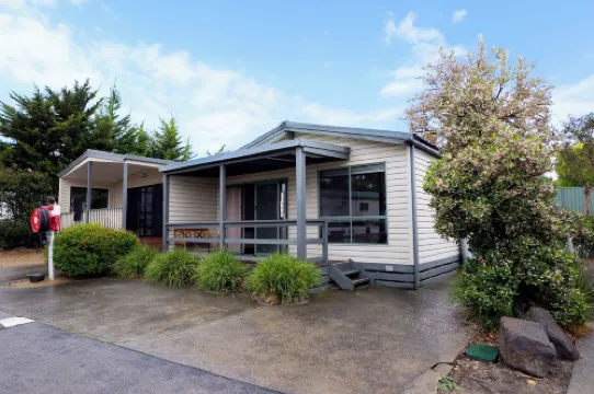 Airport Tourist Village Melbourne Hotels in Westmeadows