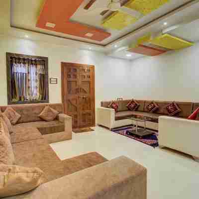 StrawBella Inn Villa Others