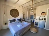 Ampelos Suites