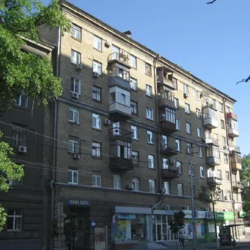 Hotel Status Apartments Отели рядом с достопримечательностью «Андреевская церковь»
