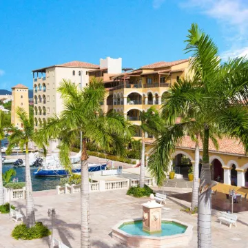 Aqua Vue by Island Properties Online