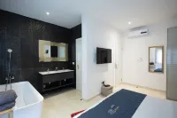 Tills Beach Resort - Parvekkeita