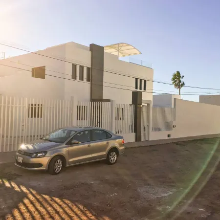 Big House Pool Grill, 4 Bedrooms 12 Ppl AC Ocean View TV Wifi