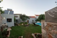 Villa Garifalia with Sauna & Hydromassage - Huvilat