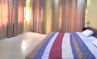 Room in House - Private Room with Jacuzzi in Kigali