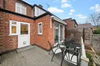 Large 5 Bedroom-Free Parking-Great Transport Links Hoteles en Littlemore