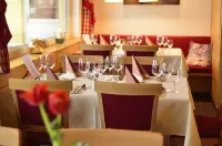 Burg Hotel Feldberg - breakfast