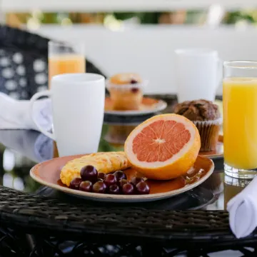 The Collector Inn & Gardens