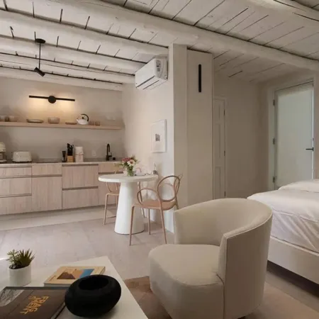 Palace Modern Residences at the Railyard