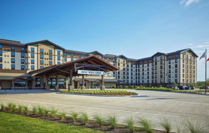 Great Wolf Lodge Webster