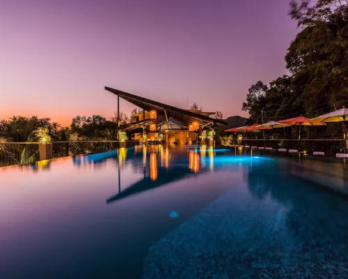 Marina Sands Resort Hotels near Ban Kwan Chang