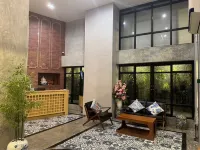 N5 Ratchawong Hostel Hotels near Ratchawong Pier