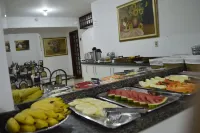 Richard Hotel - breakfast