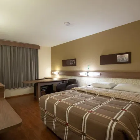 Hotel 10 Palmas