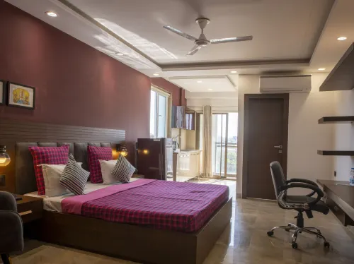 Perch Service Apartment DLF Cyber City - Condos