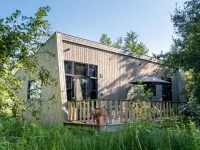 Waterlodge Blaupoatsje Hotels in Grouw