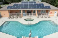 Charming 3Bd w Pool Close to Disney Serenity 1639 - Pools