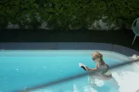 Luna House & Cowork - Swimmingpools
