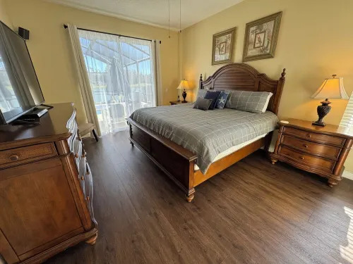 Lakeside at Lake Berkley close to Disney