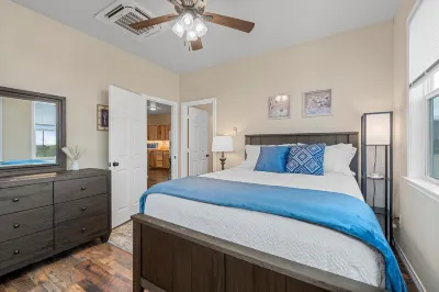 Romantic and peaceful country setting only 25 minutes from Belton or Temple!