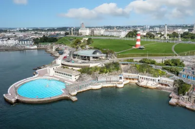 Fox on the Hoe Hotels in Плімут