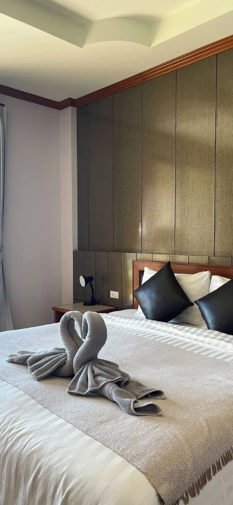 ห้องซูพีเรียในตึกเชื่อมกับสระว่ายน้ำ