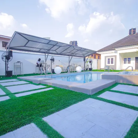 Greyfield Apartments
