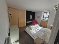 Large family home in the mountains with swimming pool Couvent Saint Jean de Matha 주변 호텔