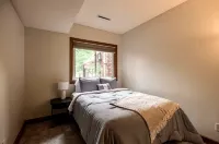 Bright and Spacious Historic Kingman Blvd 3Bdr #1